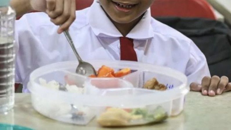Murid SMP di Bulukumba Ogah Santap MBG, Tuduh Makanannya Basi dan Bau