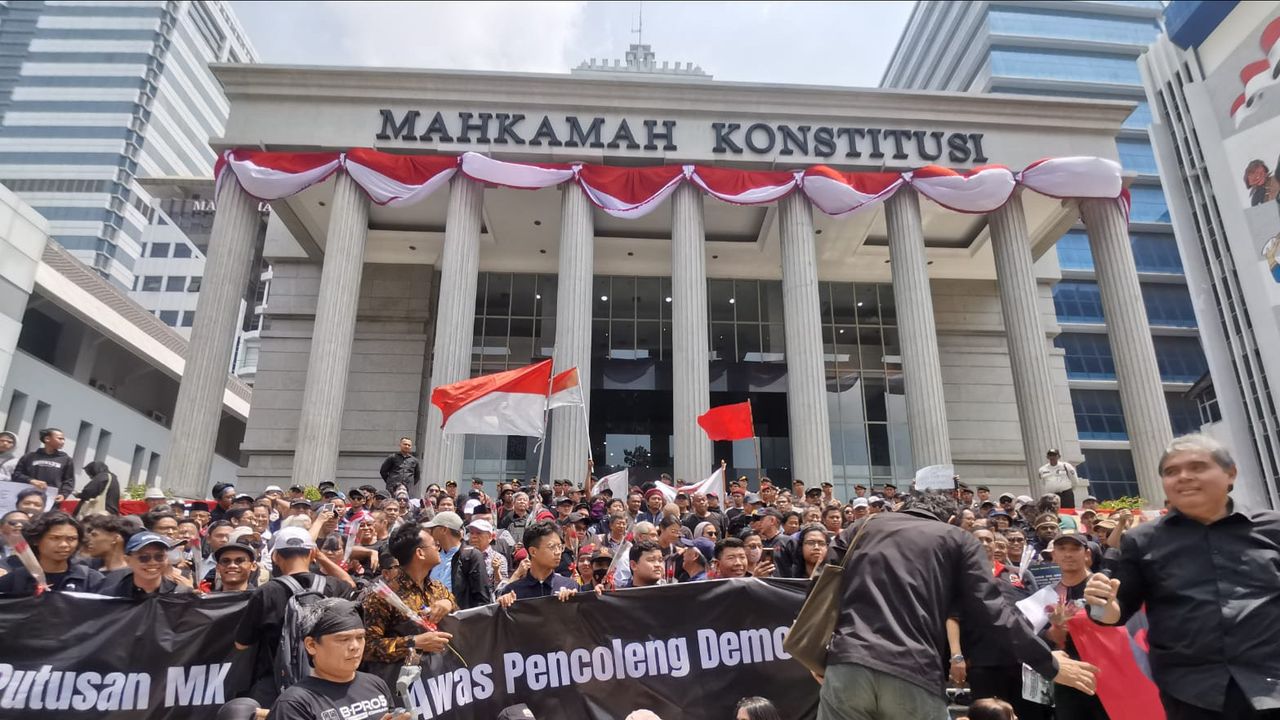 Forum Guru Besar dan Akademisi Dukung Putusan MK, Ingatkan Penguasa Jangan Coba Bodohi Rakyat