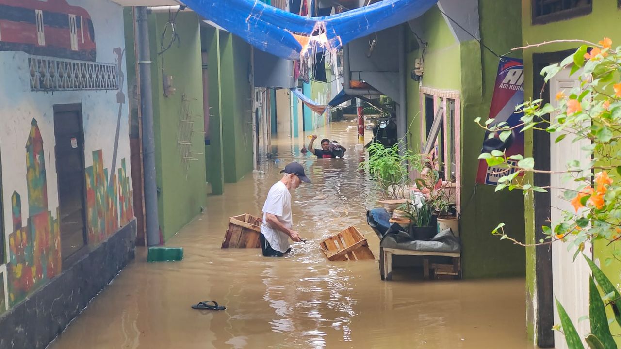 Tinggi Air Capai 2,5 Centimeter, 69 RT di Jakarta Terendam Banjir