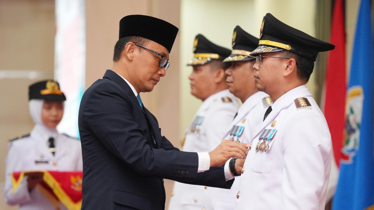 Pj Gubernur Sulsel Zudan Lantik Tiga Pj Bupati, Siapa Saja Mereka?