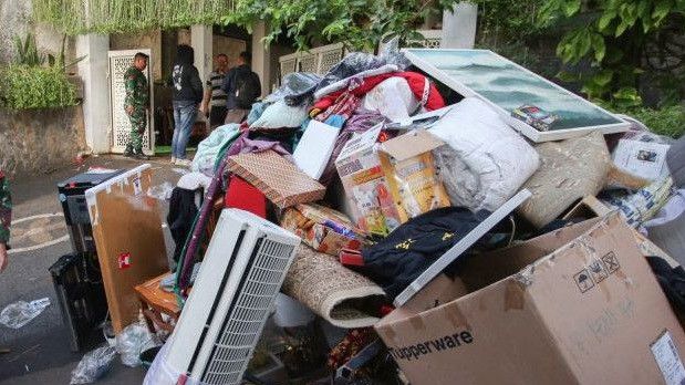 52 Orang Jadi Tersangka Penjarahan Rumah Ahmad Sahroni hingga Sri Mulyani