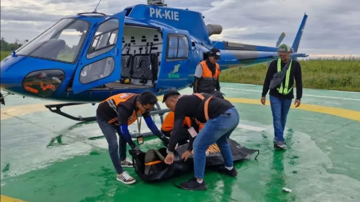 Dua Jenazah Pendaki Puncak Carstensz Diterbangkan ke Jakarta