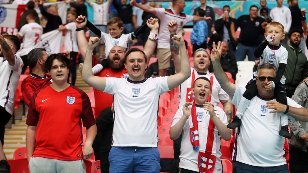 Tiket Dibatalkan UEFA, Semua Fan Inggris Gagal Nonton Langsung Perempatfinal Euro 2020
