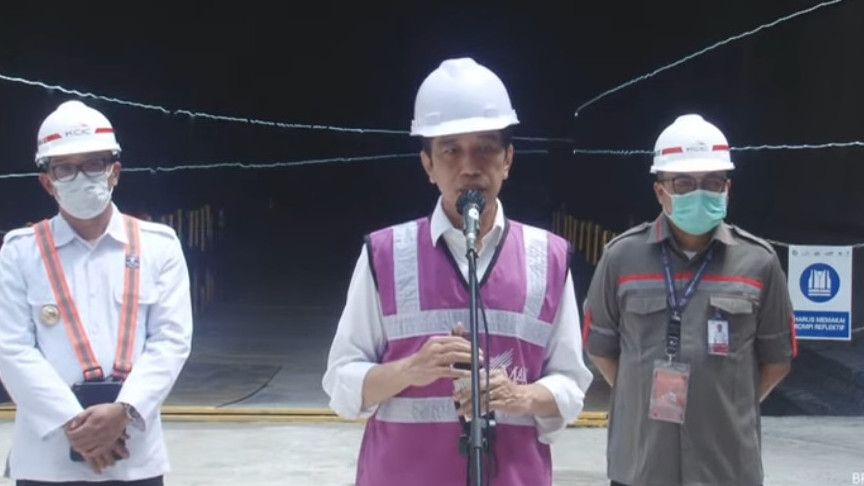 Jokowi Bareng Dubes China Tinjau Terowongan Kereta Cepat Jakarta-Bandung: Selesai Akhir Tahun Depan