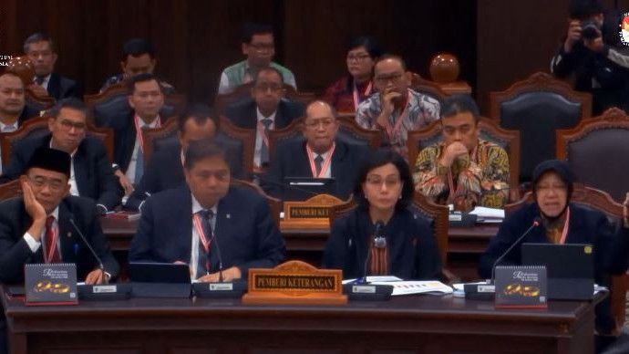 Empat Menteri Hadir di Sidang Sengketa Pilpres, Hakim MK Singgung Cawe-cawe Presiden Jokowi