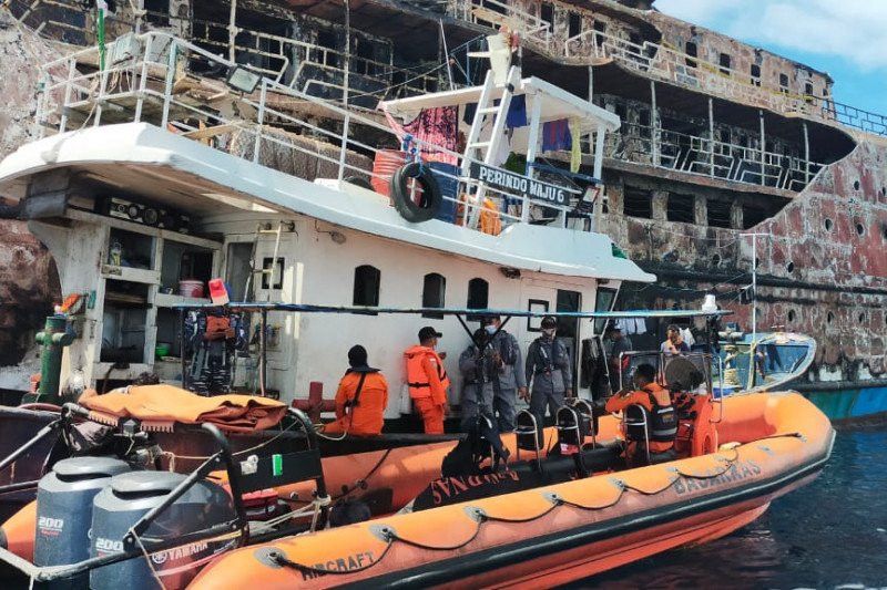 Korban Hilang Kapal Terbakar di Kepulauan Sula Belum Ditemukan, TIM SAR Sisir Lokasi dan Pulau Terdekat