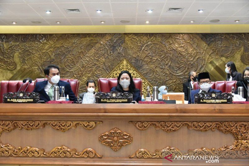 DPR RI Tetapkan Tujuh Anggota Komisi Yudisial
