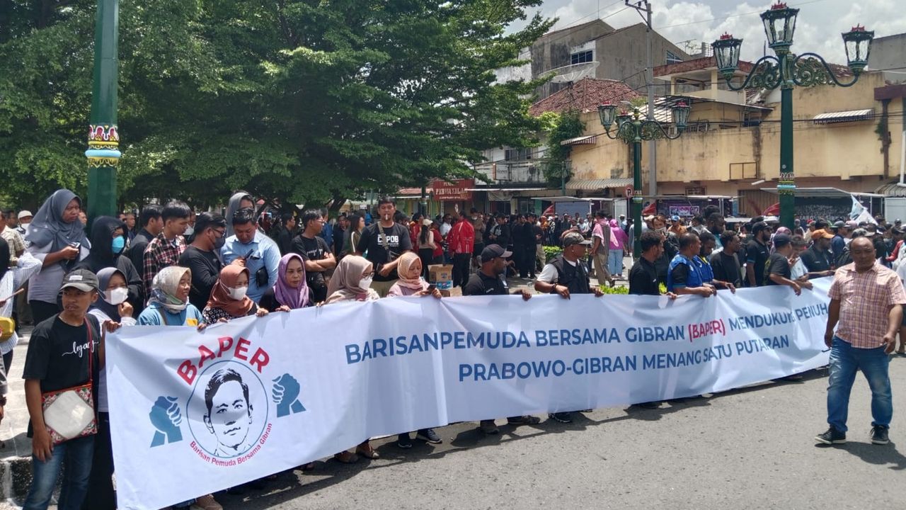 Hari Ini Prabowo-Gibran Temui Sultan HB X di Jogja, Pendukung: Pokoknya Menang Satu Putaran!