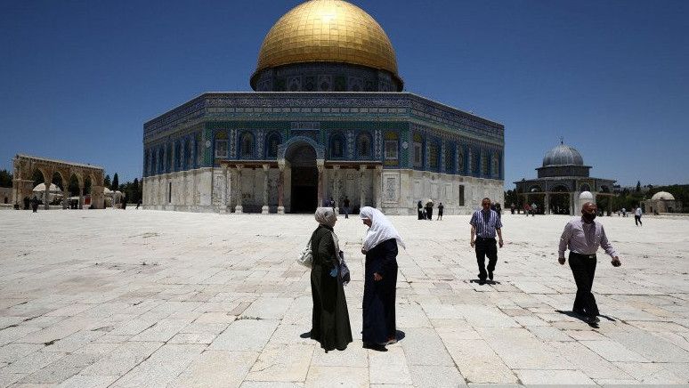 Aparat Israel Cegat Muslim Palestina yang Akan Salat di Masjid Al Aqsa