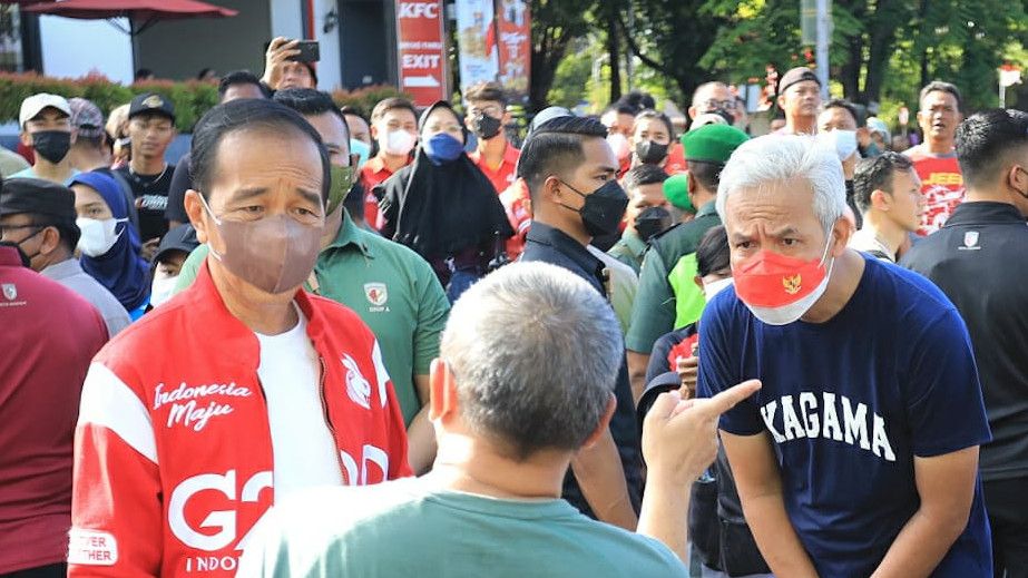 Momen Jokowi dan Ganjar di CFD Solo, Ngobrol Soal Apa Saja?