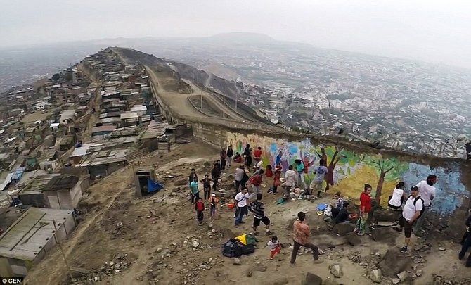 Cuma Ada di Peru, Realita Tembok Pemisah Si Kaya dan Si Miskin