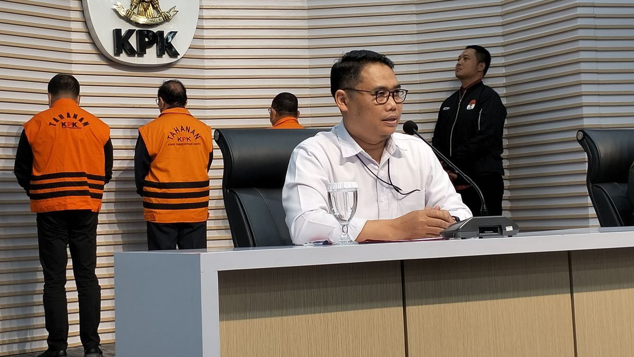 Tersandung Kasus Korupsi, Max Ruland Boseke Sudah Mundur dari Jabatan Kepala Baguna PDIP