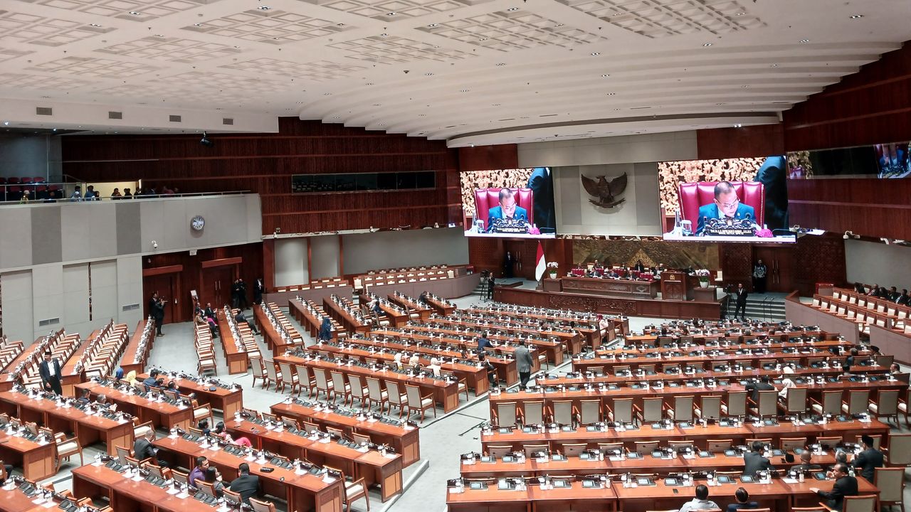 Gema Dorongan Hak Angket Kecurangan Pemilu 2024 di Dalam hingga Luar Gedung DPR RI