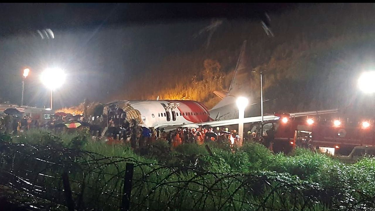 Air India Express Tergelincir di Bandara Kalikut, 16 Penumpang Tewas