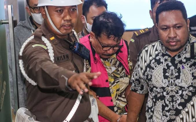 Terbukti Lakukan Pemufakatan Jahat, Zarof Ricar Divonis 16 Tahun Penjara