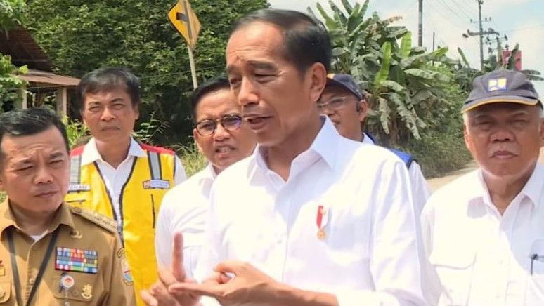 Selain Lampung, Jokowi Akan Perbaiki Jalan Rusak di Jambi