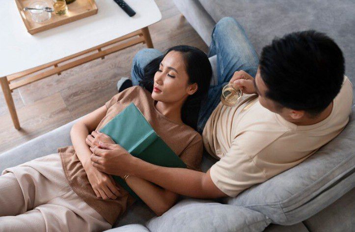 8 Seni Merawat Kemesraan bagi Pasangan Suami-Istri