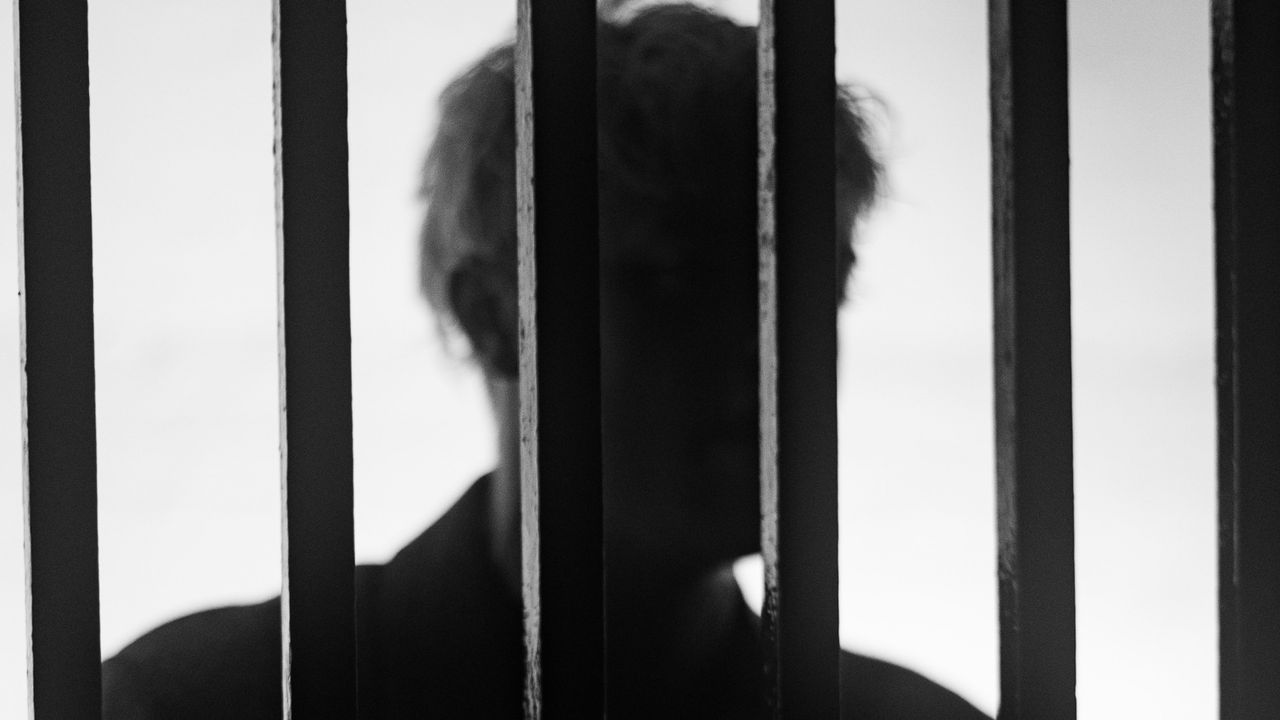 Jualan Perempuan di Bali, Dua Bule Rusia Dipenjara