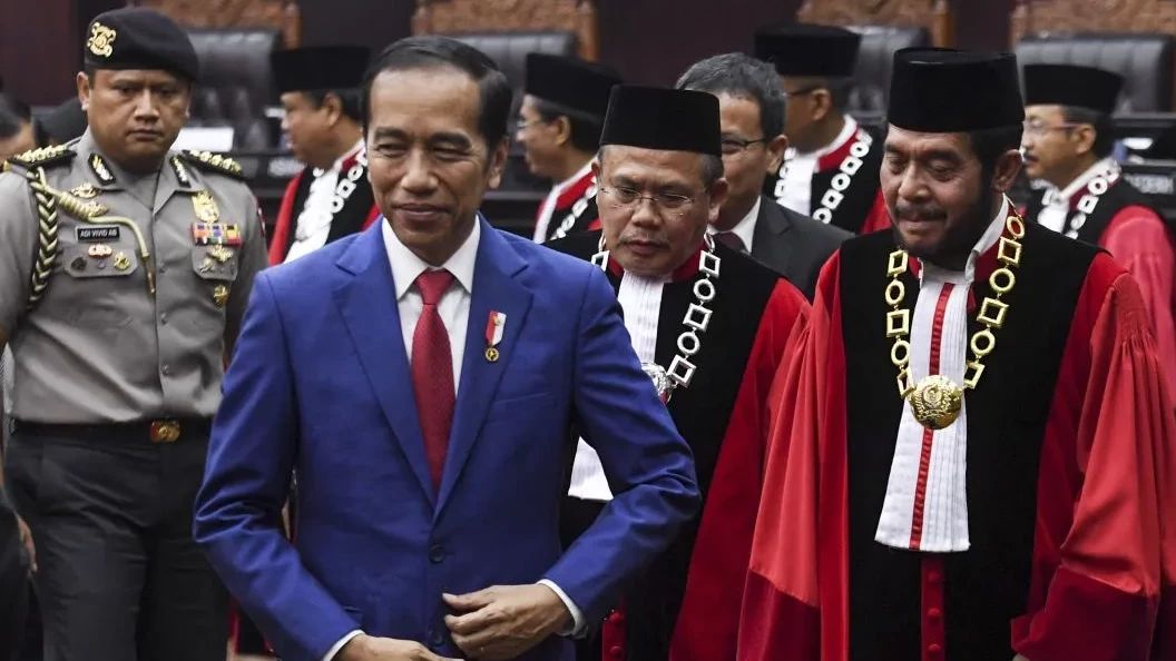 Jokowi, Gibran dan Anwar Usman Dilaporkan ke KPK Karena Dugaan Nepotisme