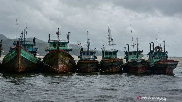Cuaca Ekstrem, Enam Kelompok Nelayan Hilang Kontak di Natuna