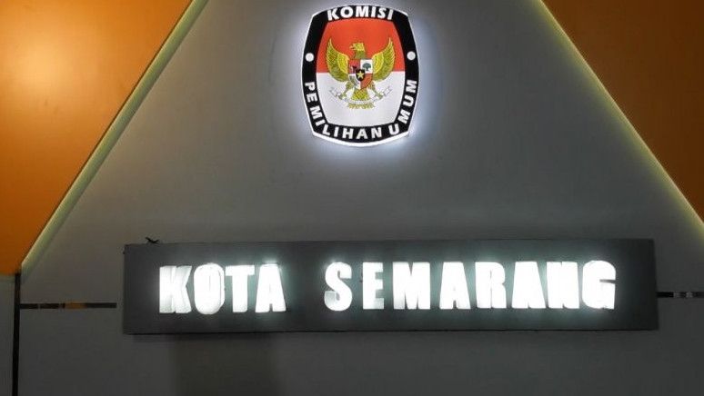 Mobil KPU Kota Semarang Dirusak, Polisi Amankan Seorang Perempuan