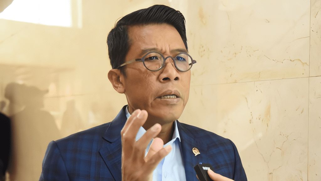 Enaknya Jadi Anggota DPR Misbakhun, Asyik Lomba Lari di Australia Saat Rakyatnya Ngamuk