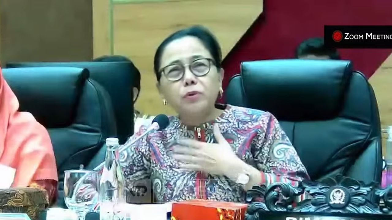 Anggota DPR Menangis, Tak Tahan Dengar Penyangkalan Fadli Zon Soal Perkosaan Massal 1998