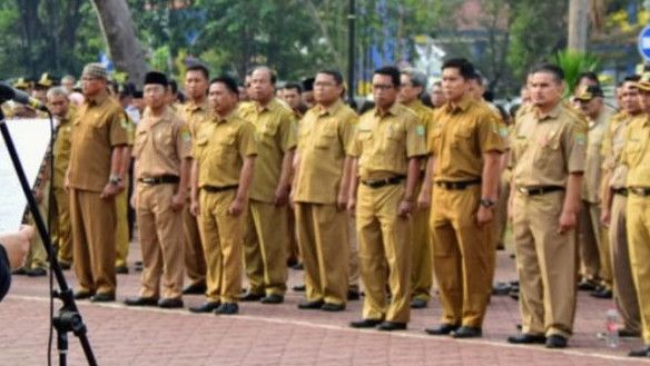 Kemendagri Minta Pemda Percepat Pencairan THR dan Gaji ke-13 ASN