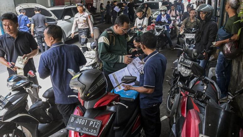 Lebih dari 1 Juta Kendaraan di Jakarta Belum Bayar Pajak, Apa Langkah Pramono-Rano?