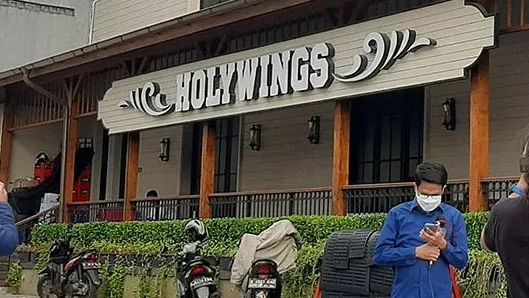 Tegas! Gubernur Anies Cabut Izin Usaha Seluruh Outlet Holywings di Jakarta