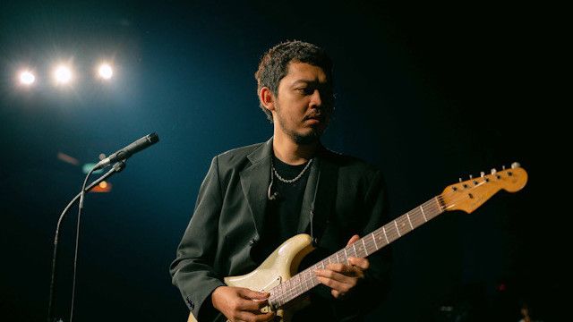 Pamungkas Kemas Suasana Konser Lewat Album LIVE, Suguhkan Aransemen Baru yang Berkesan