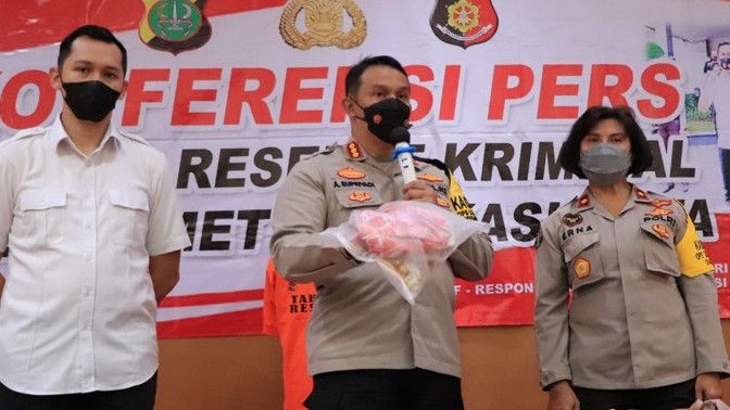 Aksi Bejat Eks Ketua RT di Bekasi Cabuli Ibu dan Dua Anaknya, Polisi: Modus Terapi Pijat Menyembuhkan Penyakit