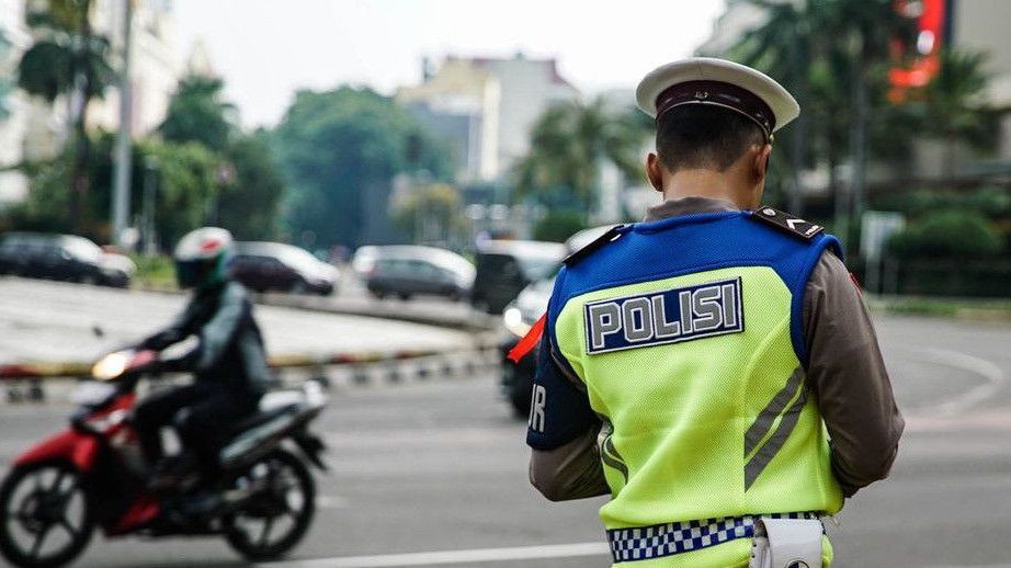 'Bocil' di Makassar Kendarai Motor Listrik di Jalan Raya Bahayakan Pengendara Lain