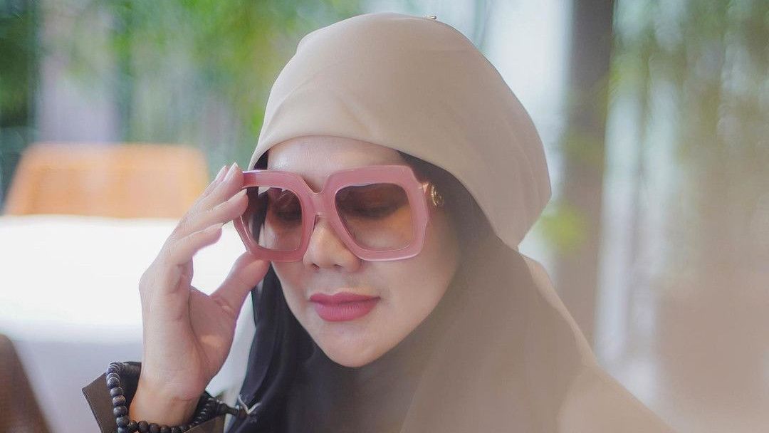 Heboh Sarita Abdul Mukti Tampil Tanpa Hijab, Netizen: Mirip Shafa Harris