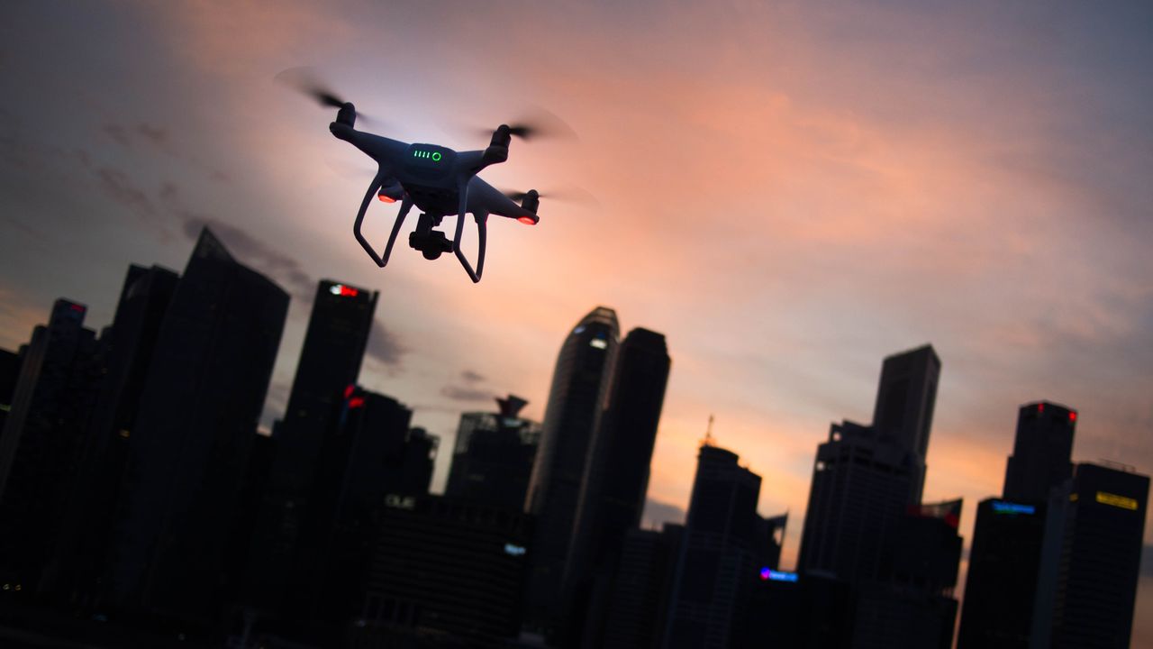 Polisi Malaysia Pakai Drone untuk Cek Suhu Warga, Begini Cara Kerjanya
