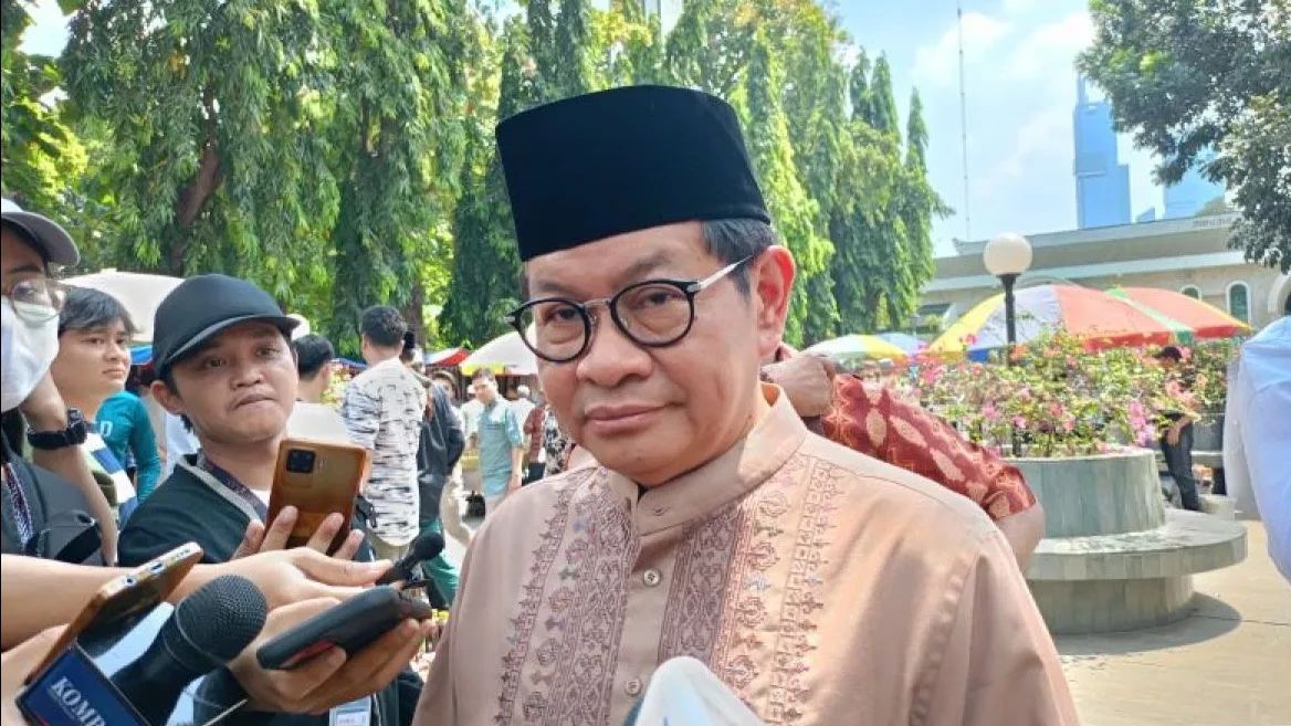 Ridwan Kamil Janji Bikin Mobil Curhat untuk Warga Jakarta, Pramono: Mending Curhat Sendiri