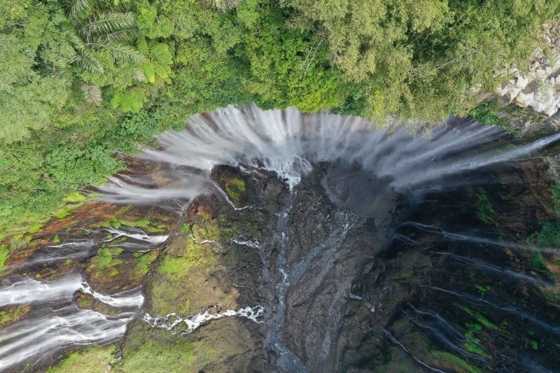 Banyak Tukang Palak Berkeliaran di Objek Wisata Tumpak Sewu Lumajang