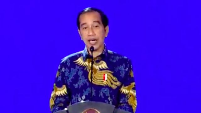 Jokowi: Yang Senang Naik Mobil BBM Fosil Jangan Pindah ke Ibu Kota Baru