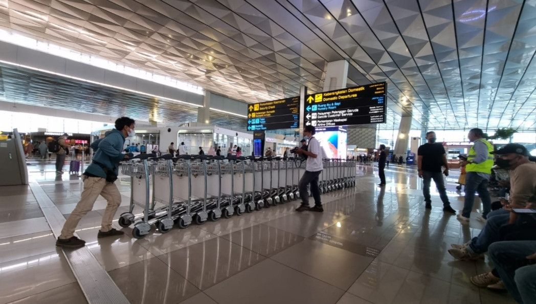 Libur Nataru, Puluhan Ribu WNI Berlibur ke Luar Negeri via Bandara Soetta