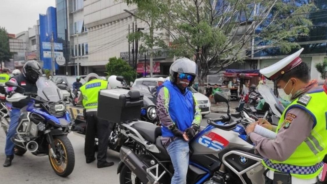 Polda Metro Gelar Operasi Patuh Jaya 15-28 Juli, Ini 14 Pelanggaran Lalin yang Diincar