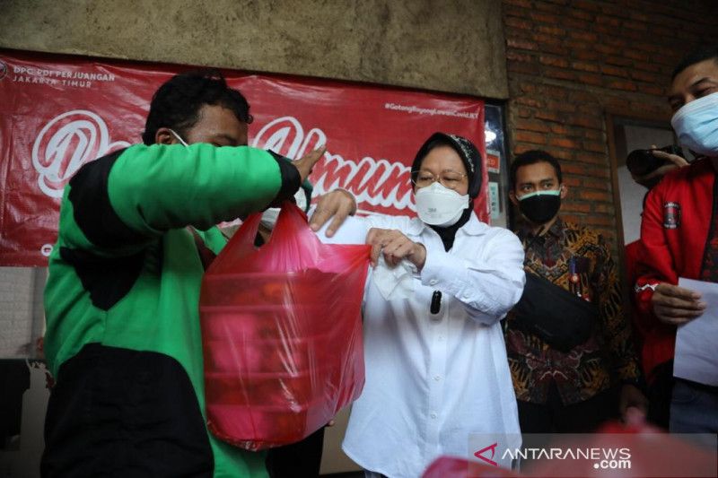 Mensos Risma Yakin Gotong Royong Ringankan Pandemi: Bukan 'Kamu-Kamu, Gue-Gue'