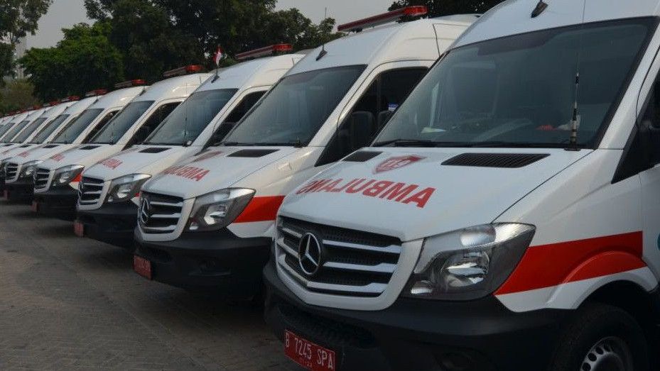 Sopir Ambulans yang Berhenti Tunggu Rombongan Jokowi Malah Minta Maaf