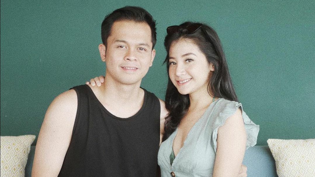 Potret Kenangan Drummer NOAH Rio Alief dengan Sang Istri