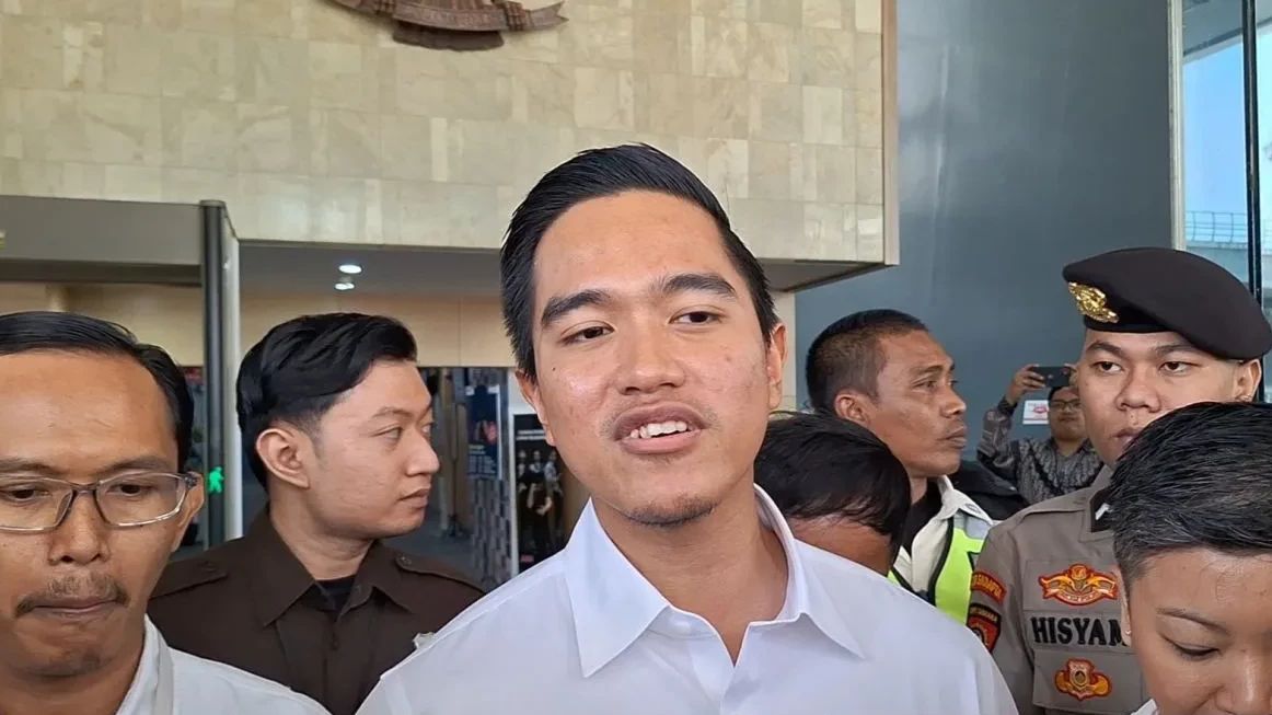 Wamenaker Immanuel Ebenezer Jadi Tersangka, Kaesang: Harus Ikuti Proses Hukumnya