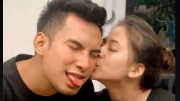 Diduga Akun Zara Bakal Polisikan Penyebar Video Ciumannya dengan Niko, Netizen: Siapa Suruh Upload?