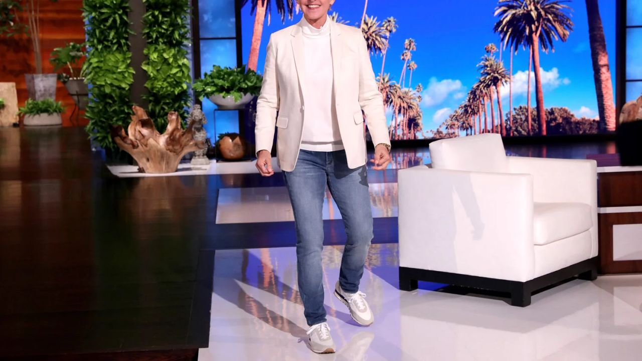 Usai Kontroversi Hebat, Ellen DeGeneres Kembali Sapa Penonton