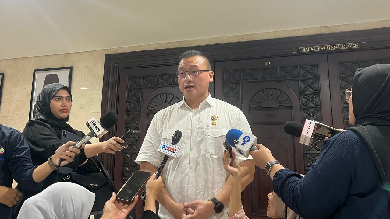 Pramono Wacanakan Bentuk BUMD Urusi Parkir, Kenneth PDIP Ingatkan Transparansi