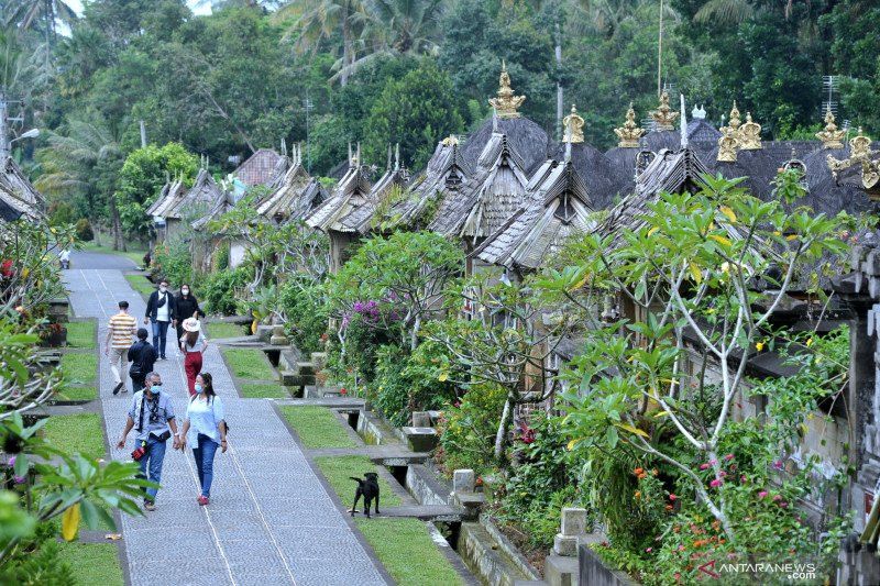 Bule Asal Ingris Ditinggalkan Sopirnya di Bali dalam Keadaan Gelap di Jalanan, Kasihan