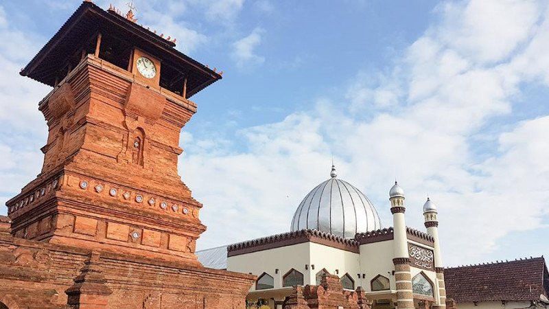 Tujuh Masjid Unik dan Bersejarah di Indonesia, Mana yang Sudah Kamu Kunjungi?