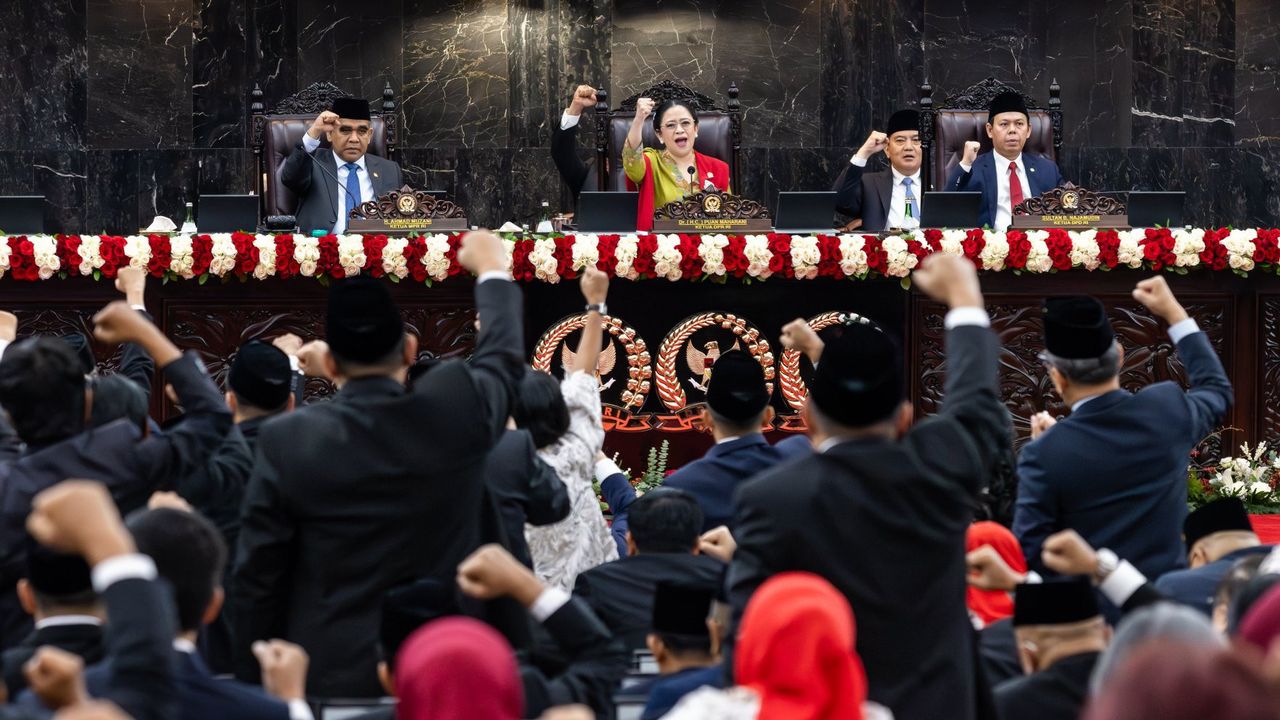 Sorot Pemerintahan Jokowi, Puan: Jangan Sampai Negara Rugi karena Kereta Cepat Whoosh!